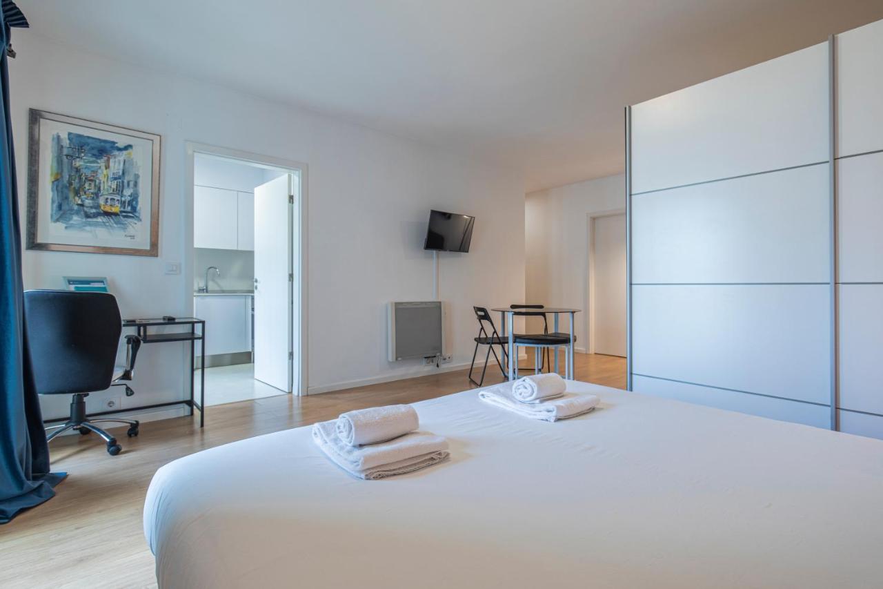 Bright & Comfy Flat In Lisbon By Lovelystay Esterno foto