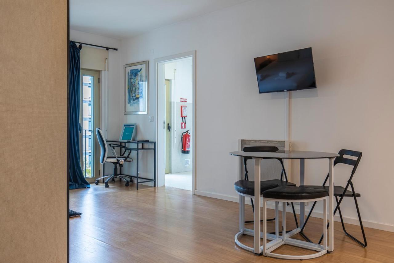 Bright & Comfy Flat In Lisbon By Lovelystay Esterno foto